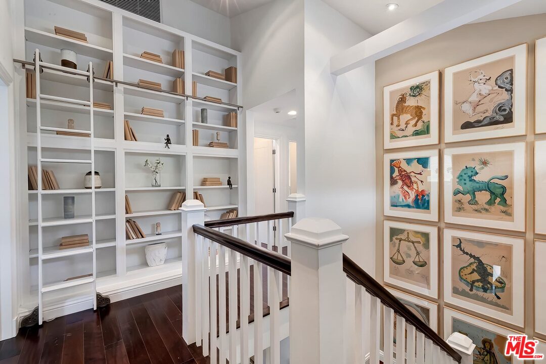 427 Sycamore Road Santa Monica, CA 90402 - Photo 29 of 44