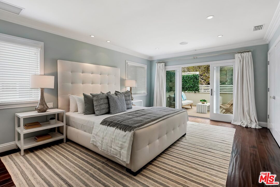 427 Sycamore Road Santa Monica, CA 90402 - Photo 30 of 44