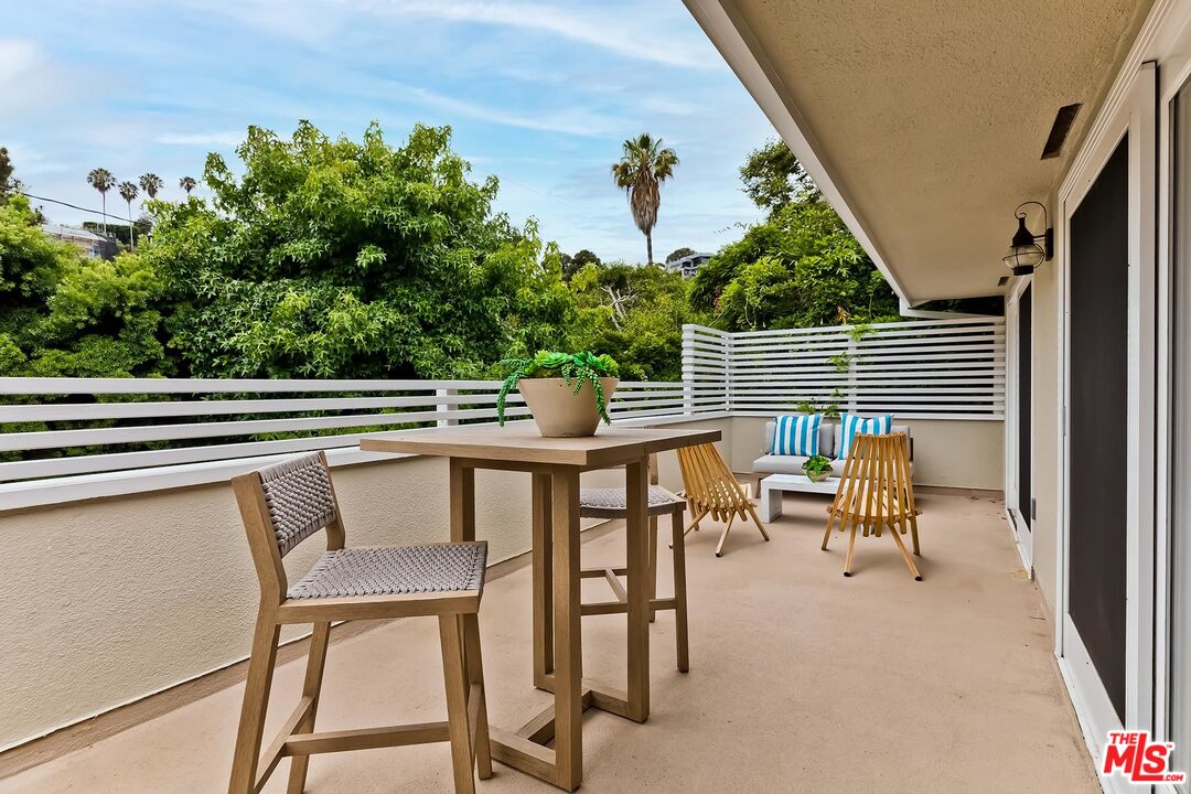 427 Sycamore Road Santa Monica, CA 90402 - Photo 38 of 44