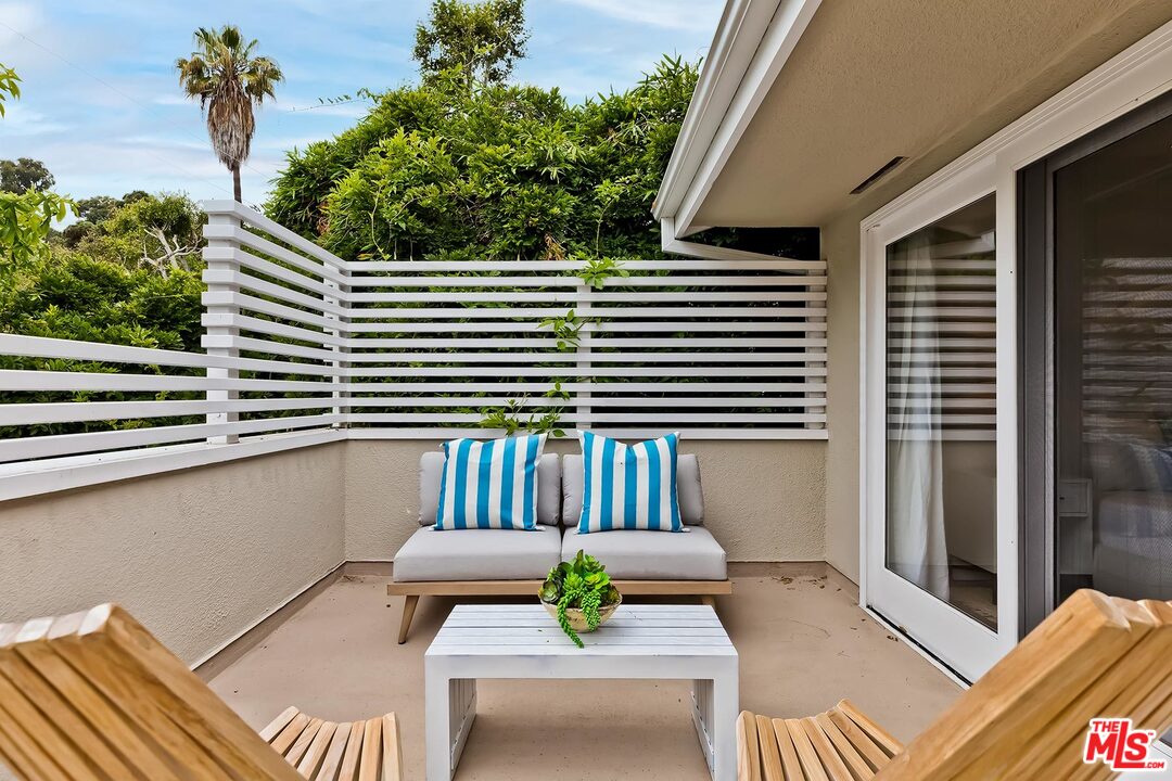 427 Sycamore Road Santa Monica, CA 90402 - Photo 40 of 44