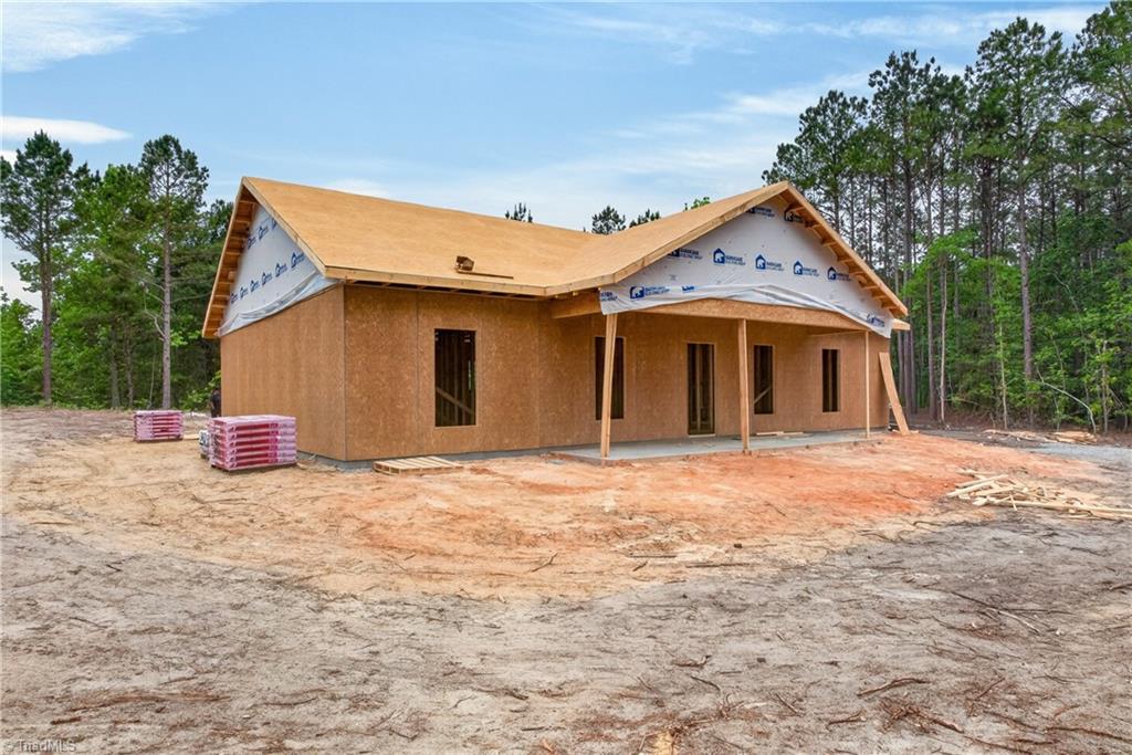 334 Oak Ridge Road Eagle Springs, NC 27242 - Photo 5 of 13