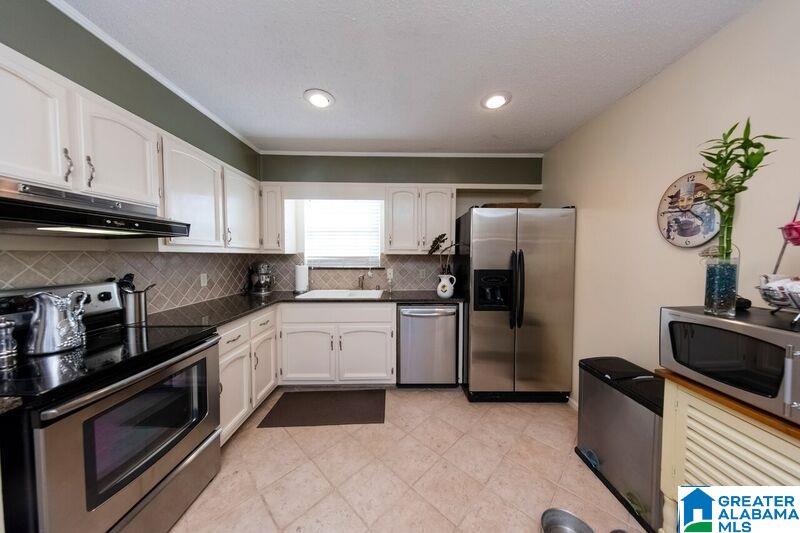 3905 Rock Ridge Road Birmingham, AL 35210 - Photo 10 of 33 Gallery Image 10