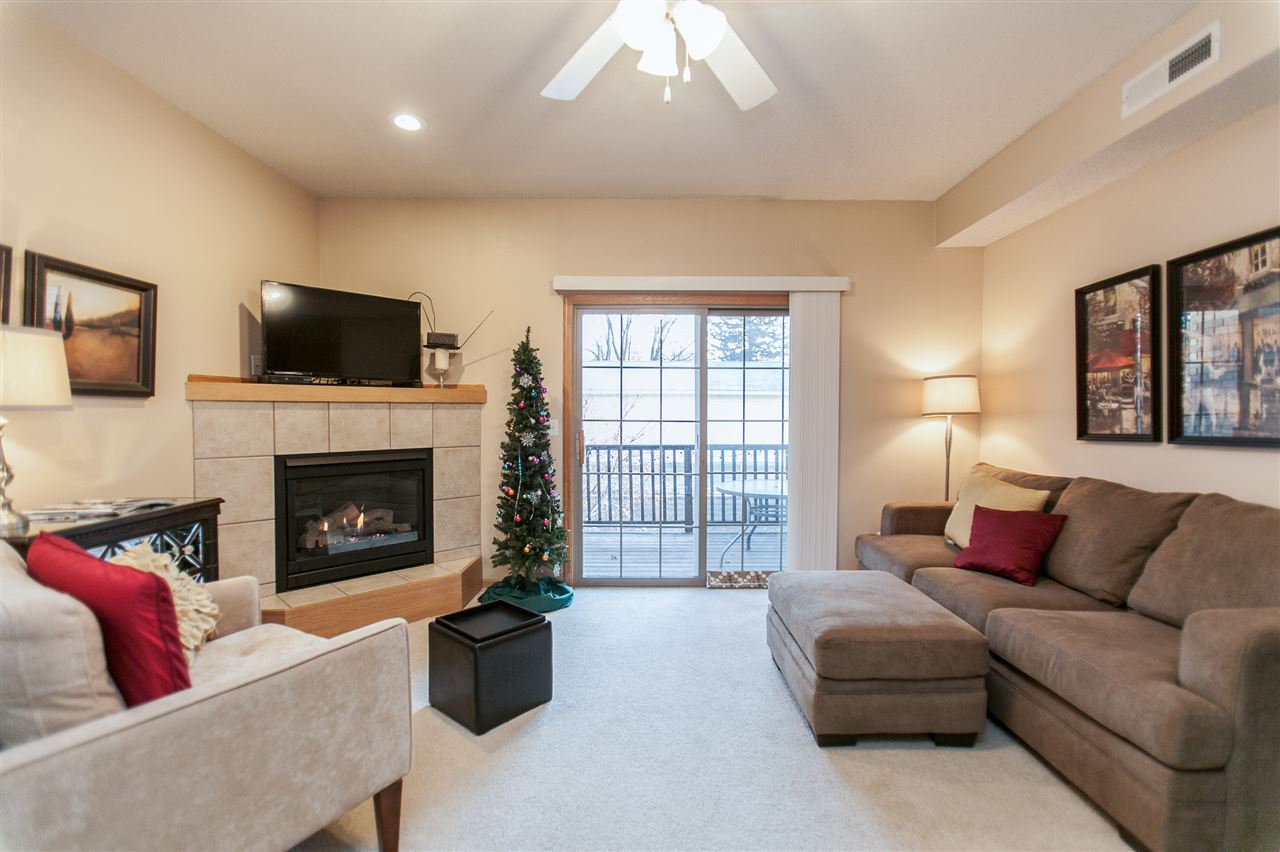 3028 Center Point Road Northeast, Unit 202 Cedar Rapids, IA 52402 - Photo 4 of 32 Gallery Image 4
