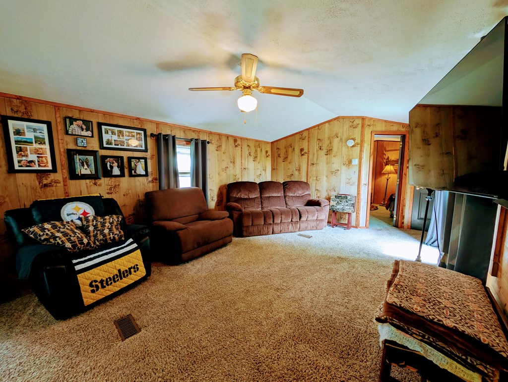 159 Lease Road West Hickory, PA 16370 - Photo 10 of 18 Gallery Image 10