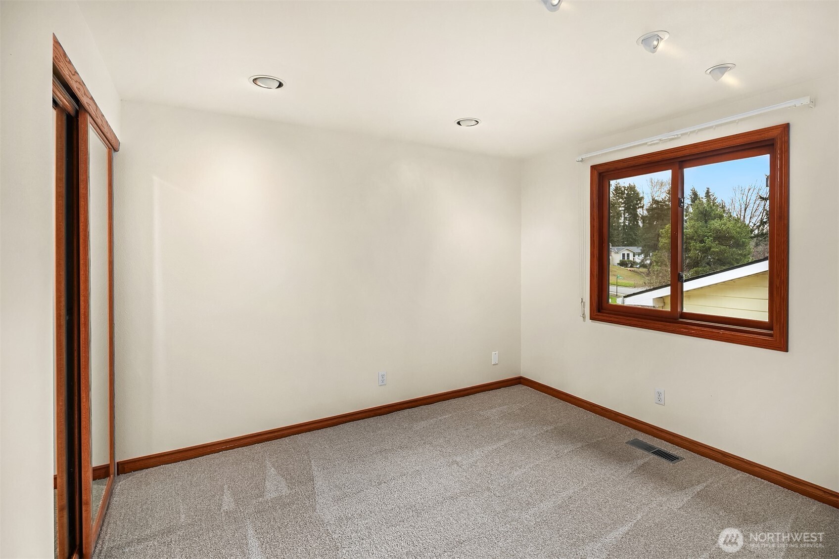 17027 136th Place Southeast Renton, WA 98058 - Photo 21 of 33