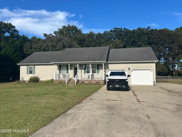 $2,417 | 200 Dramtree Drive, Elizabeth City, NC 27909