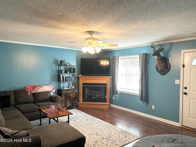 $2,417 | 200 Dramtree Drive, Elizabeth City, NC 27909