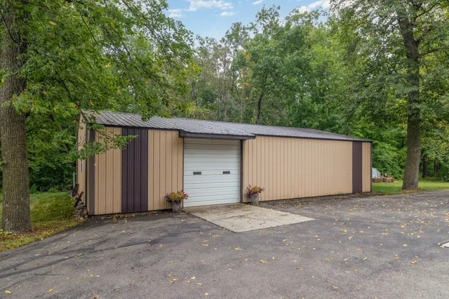 $599,900 | 4645 Halstad Avenue, Webster, MN 55088