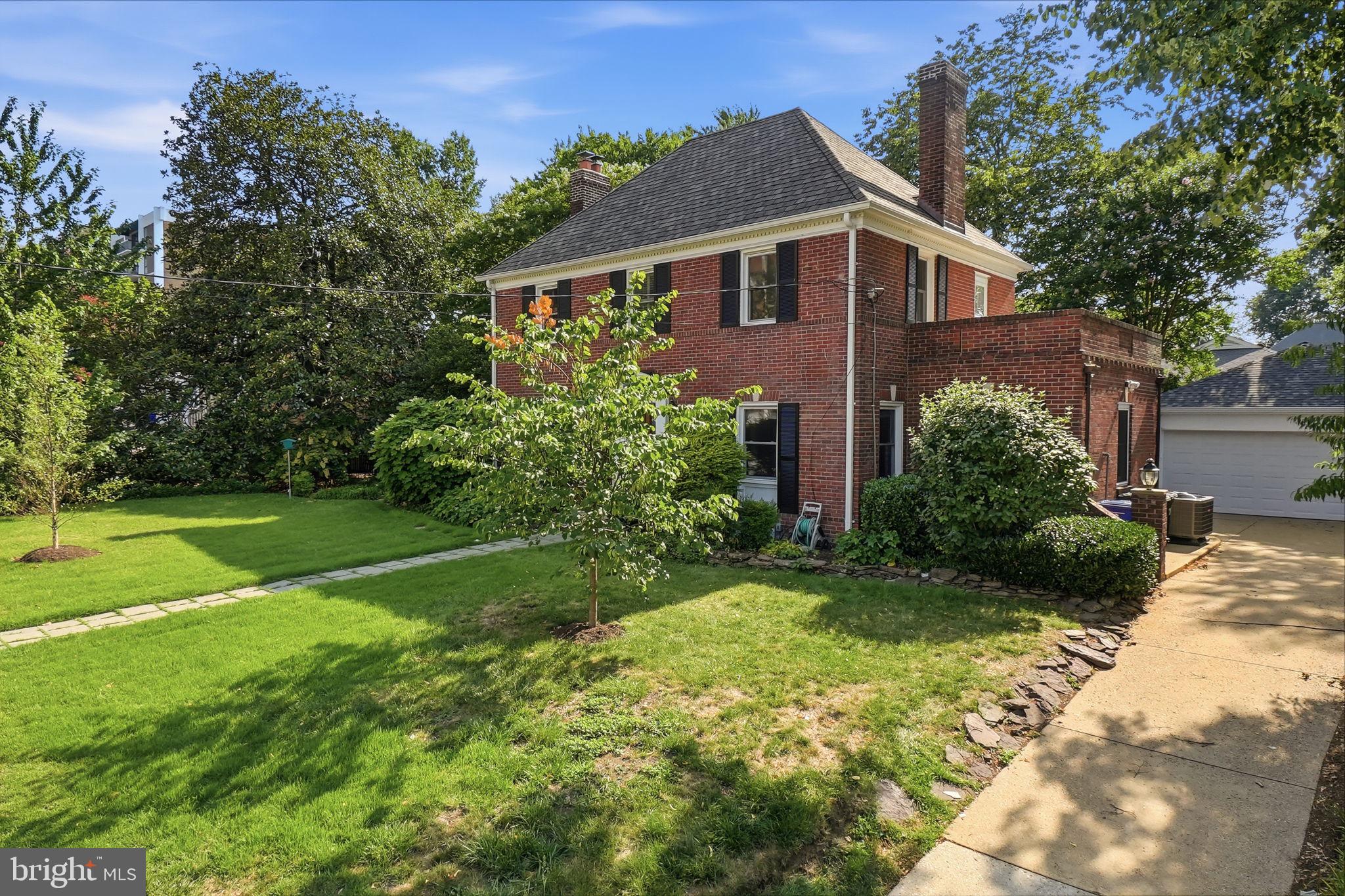 824 South Courthouse Road Arlington, VA 22204 - Photo 2 of 70 Gallery Image 2