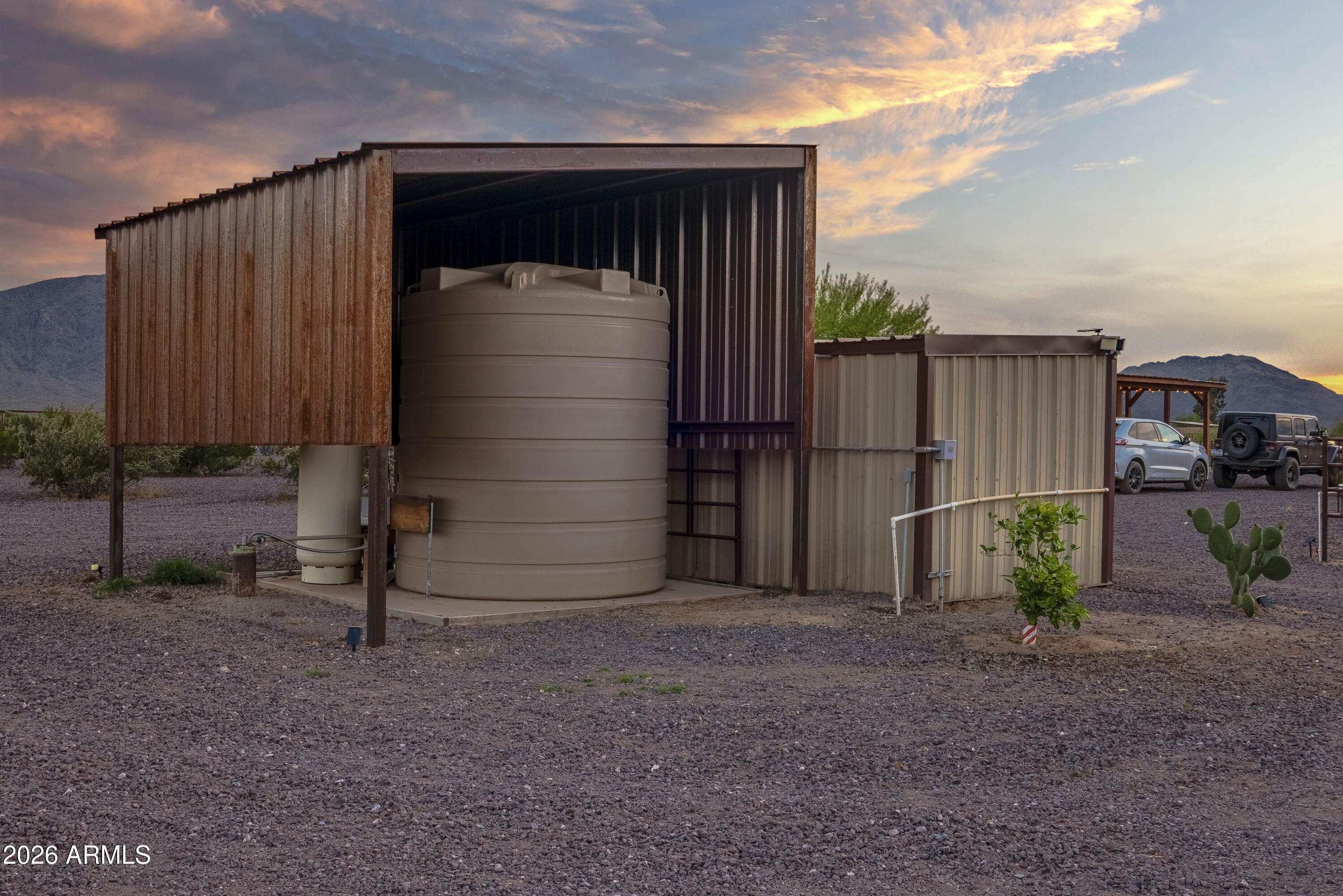 52510 Williams Road Aguila, AZ 85320 - Photo 58 of 62 a view of a back yard of the house