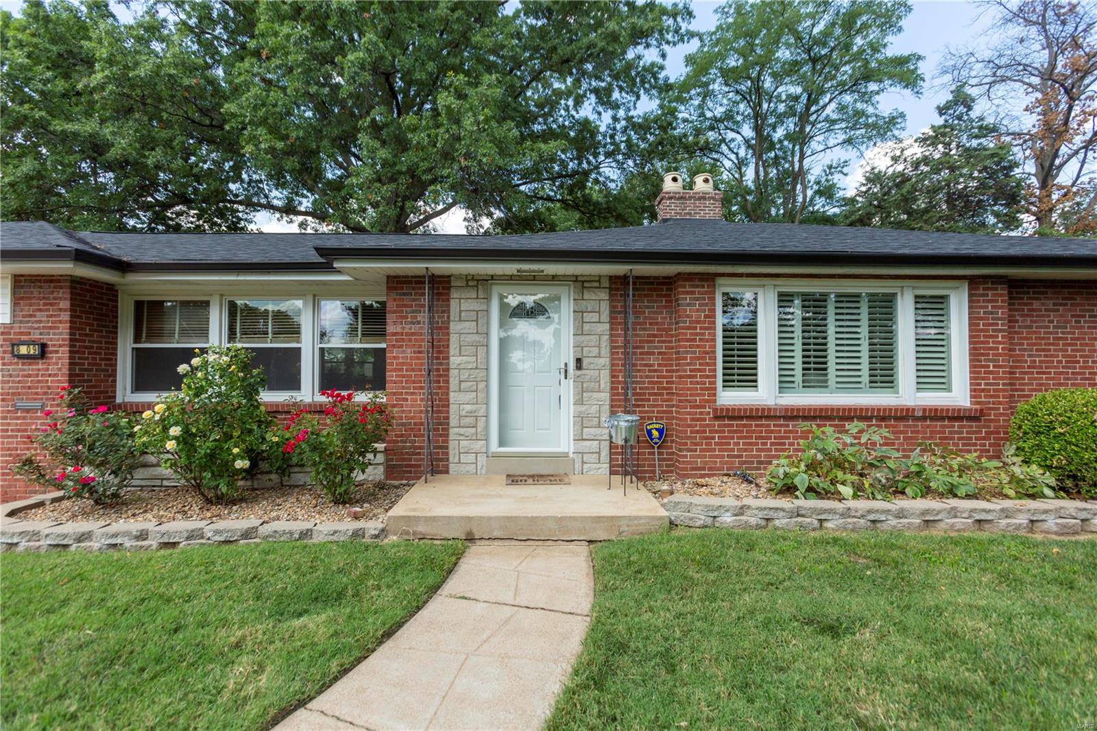 8109 South Laclede Station Road St. Louis, MO 63123 - Photo 3 of 36 Gallery Image 3