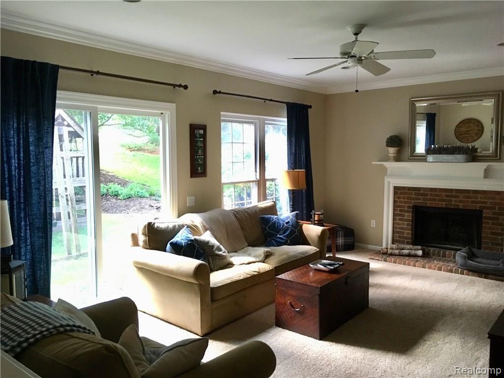 703 Whitney Drive Rochester Hills, MI 48307 - Photo 33 of 46