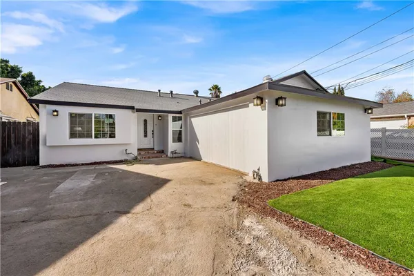 $5,500 | 5651 Radford Avenue, Valley Village, CA 91607