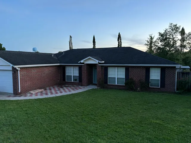 $2,100 | 1229 Northview Drive, Crestview, FL 32536