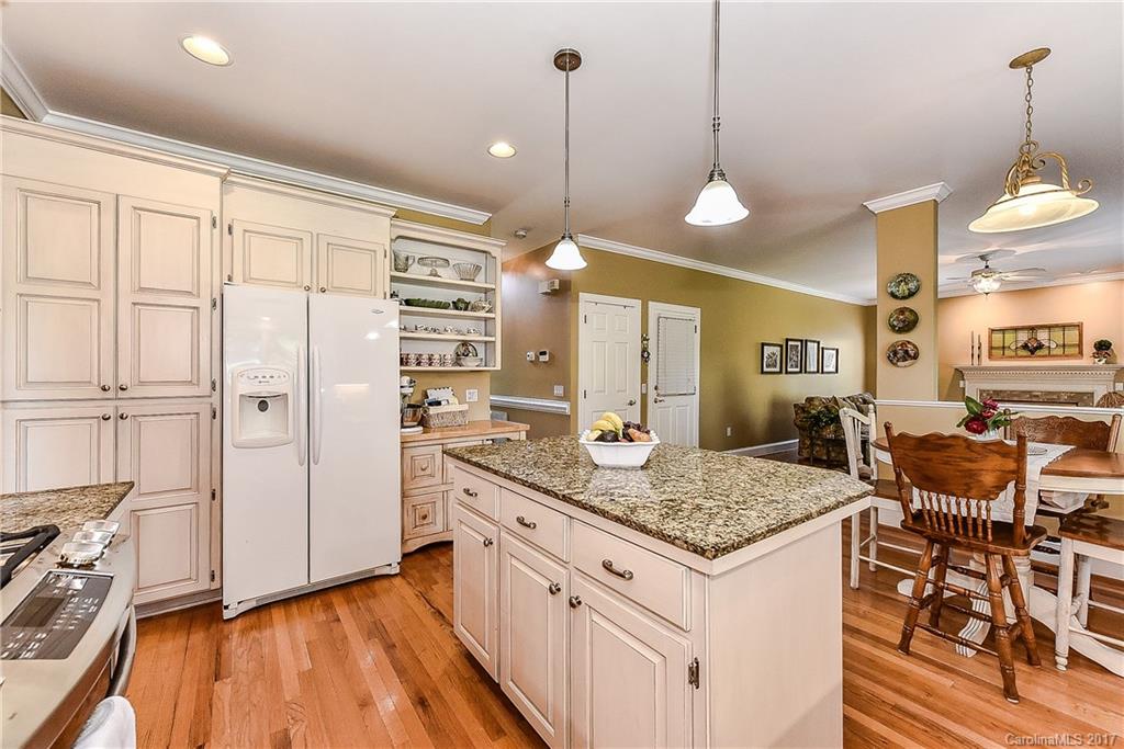 573 Beacon Knoll Lane Fort Mill, SC 29708 - Photo 10 of 23