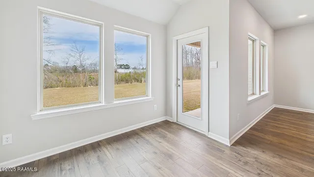 $207,000 | 148 Cottage Cove Drive, Maurice, LA 70555