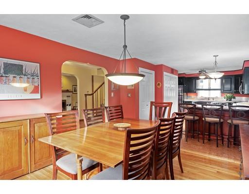 339 Russett Road Brookline, MA 02467 - Photo 7 of 17 Gallery Image 7