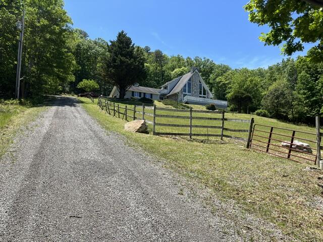 384 Easy Slope Lane New Castle, VA 24127 - Photo 2 of 21 Front