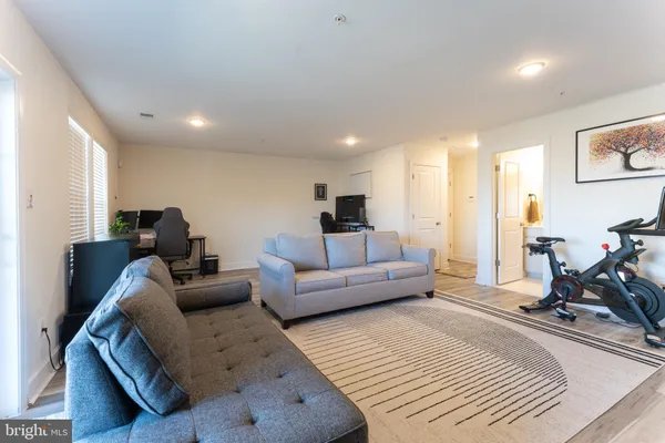$565,000 | 9722 Glassy Creek Way, Upper Marlboro, MD 20772