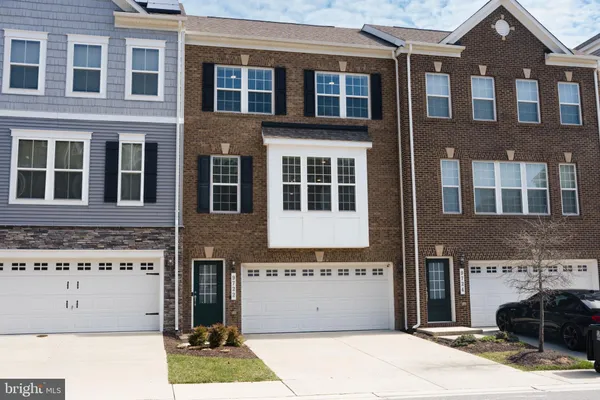 $565,000 | 9722 Glassy Creek Way, Upper Marlboro, MD 20772