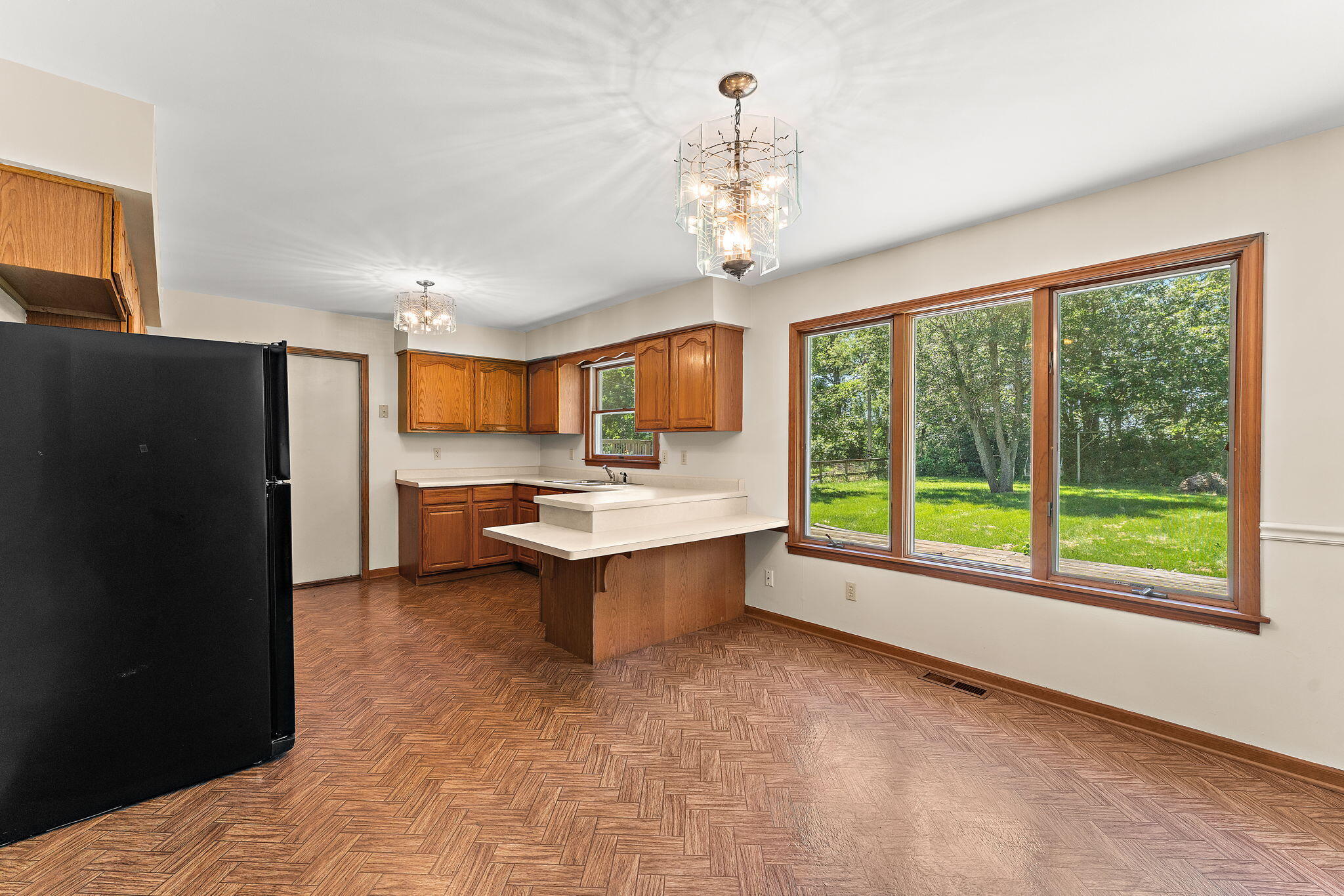 9082 Estates Drive Demotte, IN 46310 - Photo 6 of 20 2048x1365