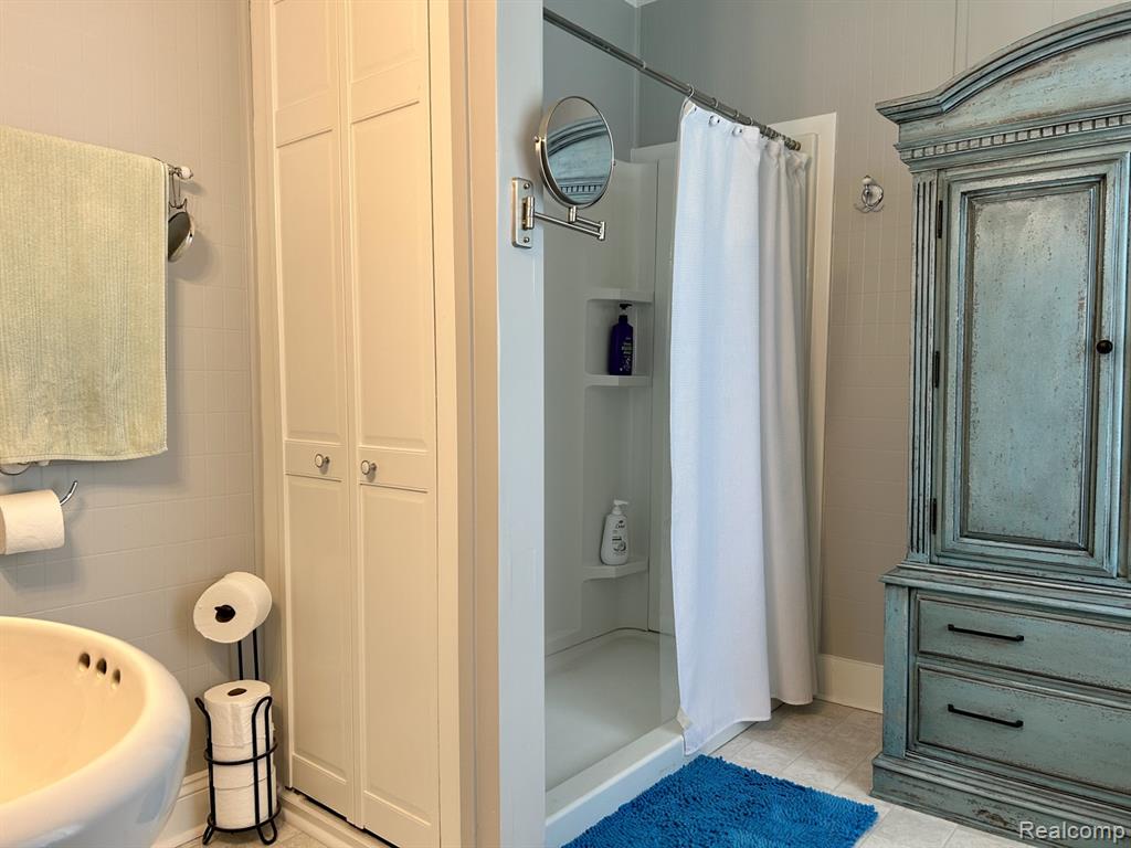 516 West Clinton Street Howell, MI 48843 - Photo 13 of 20