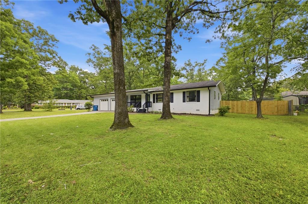 525 Elliott Drive Northwest Rome, GA 30165 - Photo 2 of 44