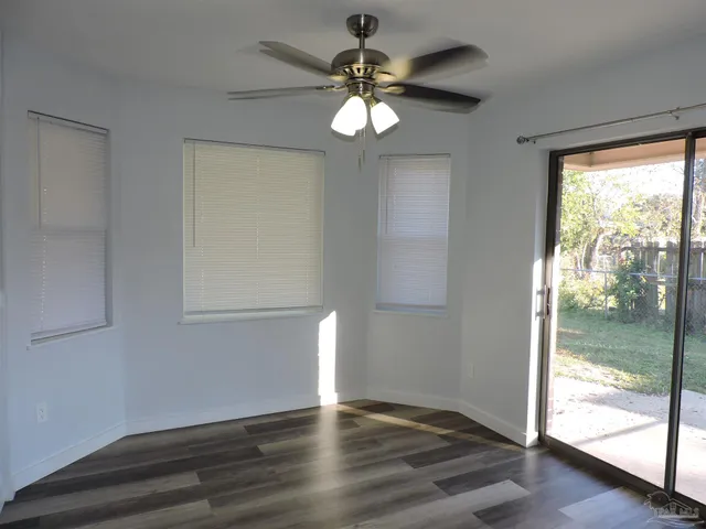 $1,700 | 526 Briarwood Drive, Pensacola, FL 32506