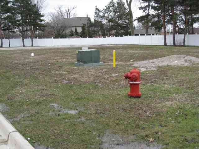 34042 Utica Road Fraser, MI 48026 - Photo 5 of 9 31053168-4.JPG