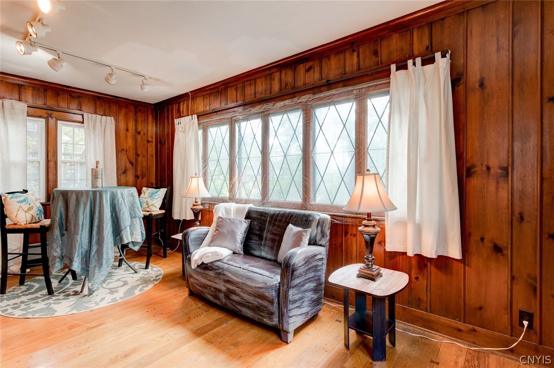 130 Circle Road Syracuse, NY 13210 - Photo 16 of 46