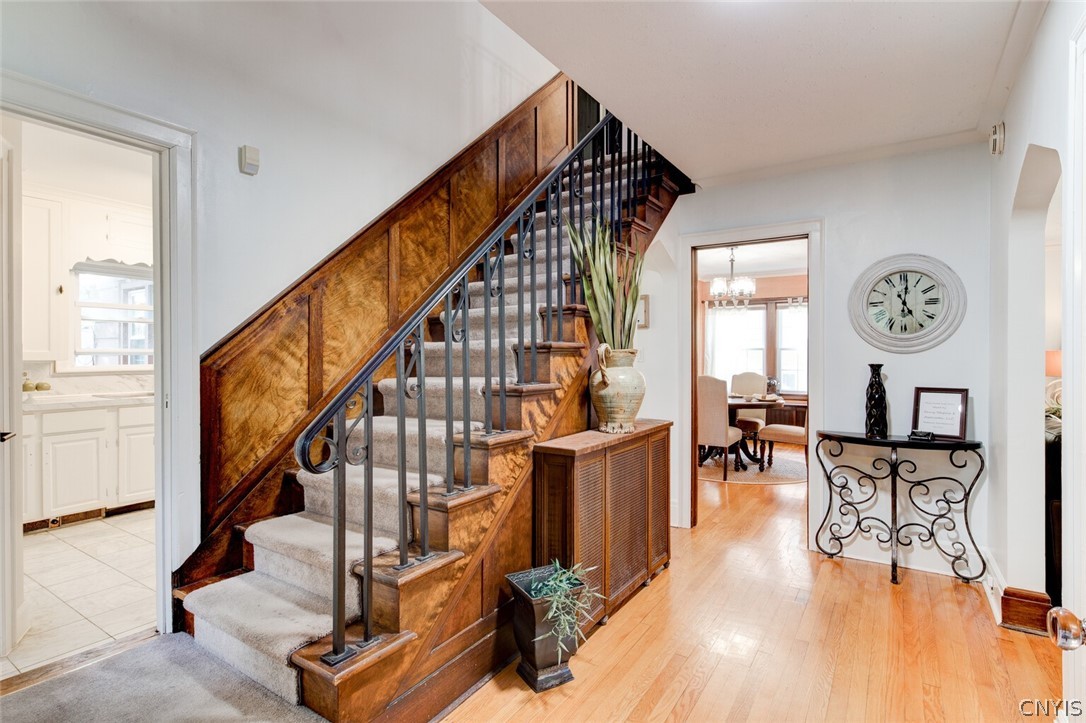 130 Circle Road Syracuse, NY 13210 - Photo 7 of 46