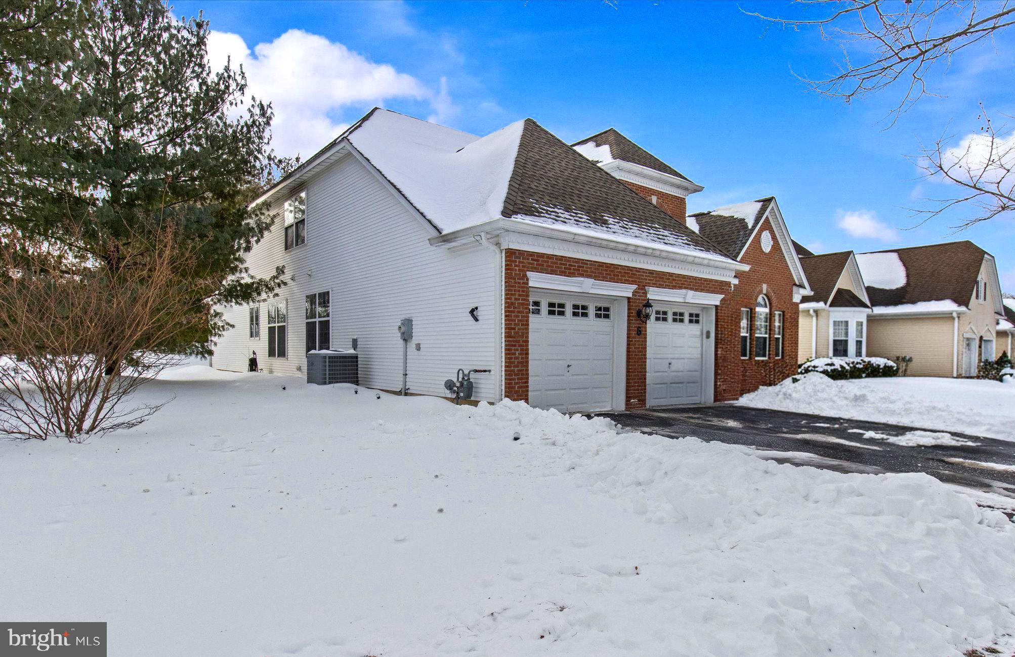 6 Marbella Court Hamilton, NJ 08691 - Photo 3 of 45