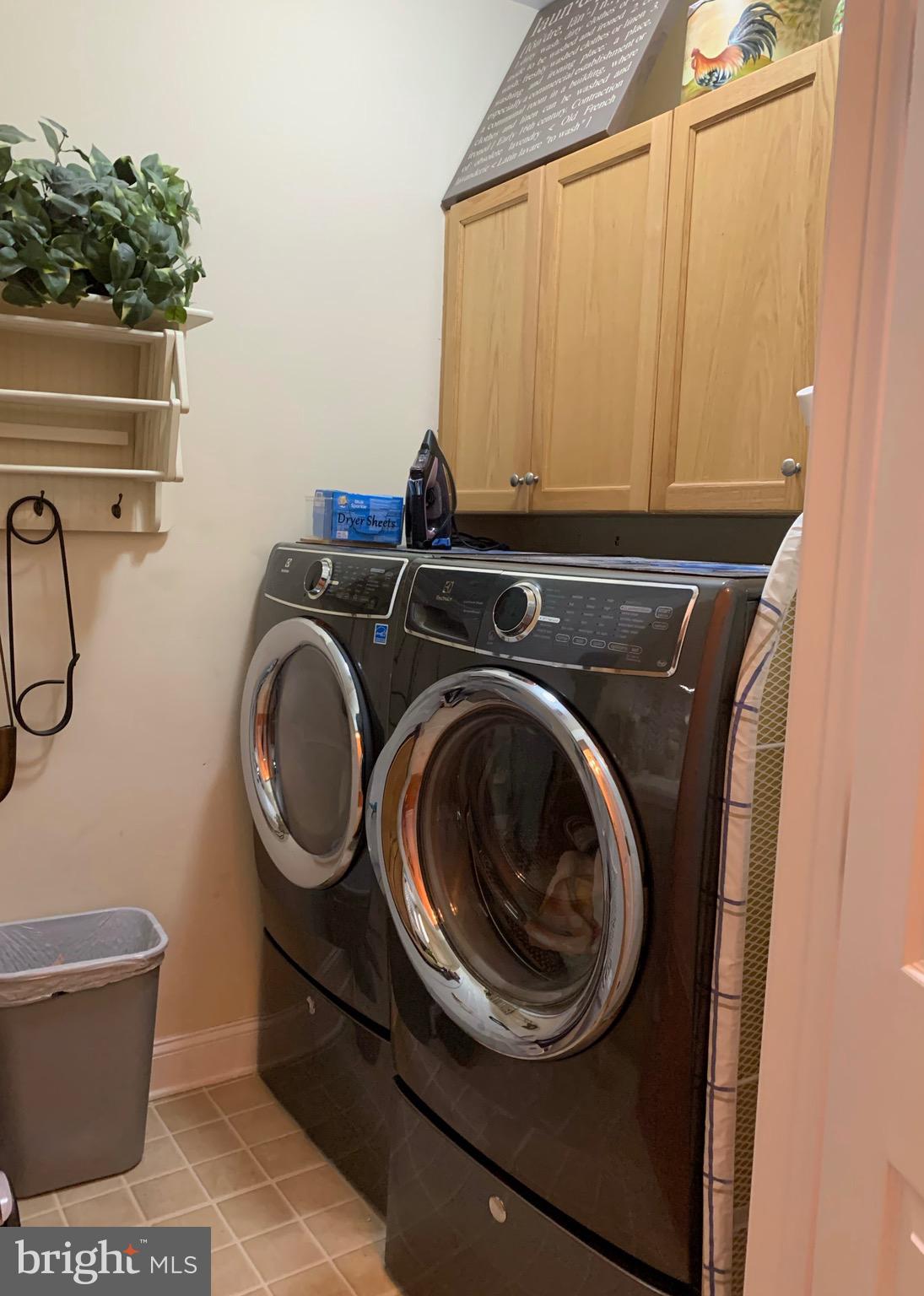 6 Marbella Court Hamilton, NJ 08691 - Photo 42 of 46 a utility room with dryer and washer