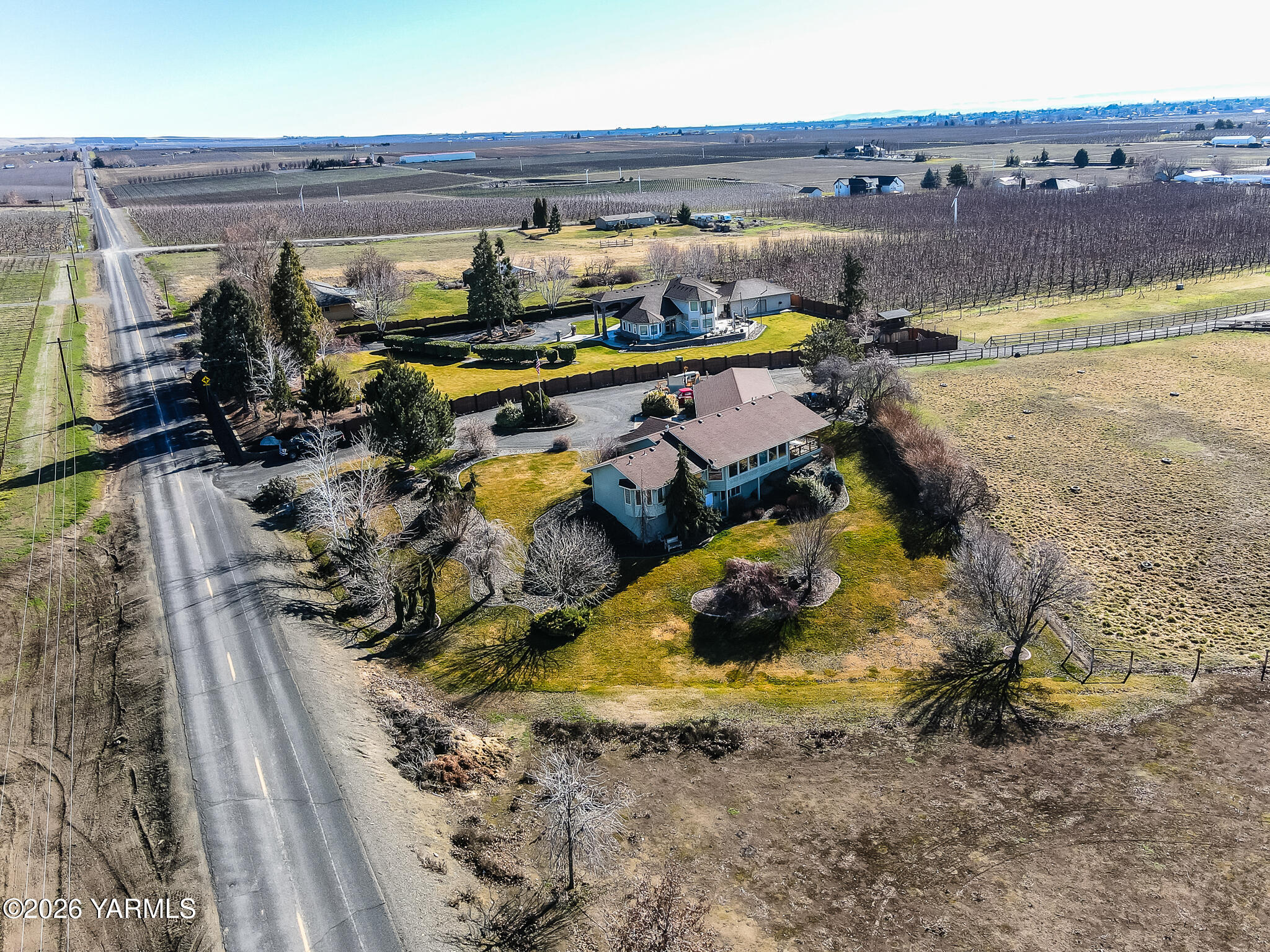 1352 Gilbert Road Zillah, WA 98953 - Photo 38 of 39 40. Aerial View