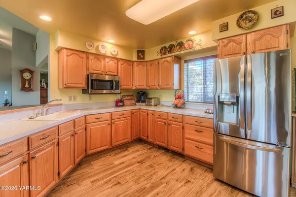 $635,000 | 1352 Gilbert Road, Zillah, WA 98953