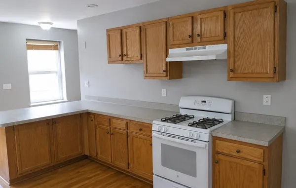 $4,300 | 898 Huntington Avenue, Unit 3, Boston, MA 02115