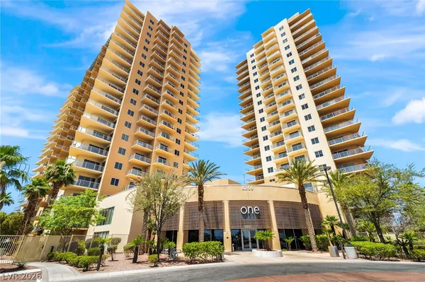 $2,000 | 8255 South Las Vegas Boulevard, Unit 1117, Las Vegas, NV 89123