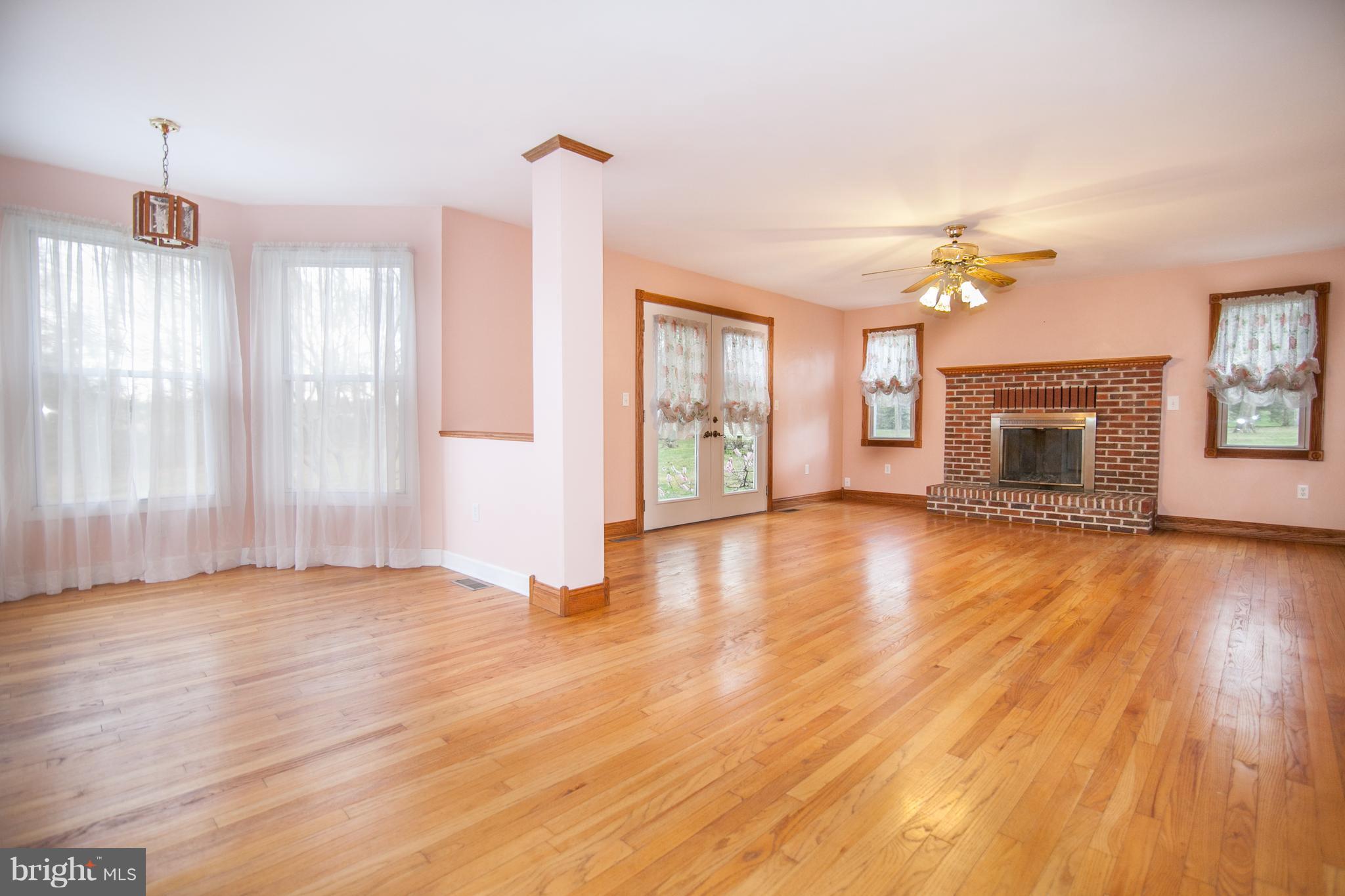 118 Fort Hoyle Road Joppa, MD 21085 - Photo 9 of 27 Interior (General)