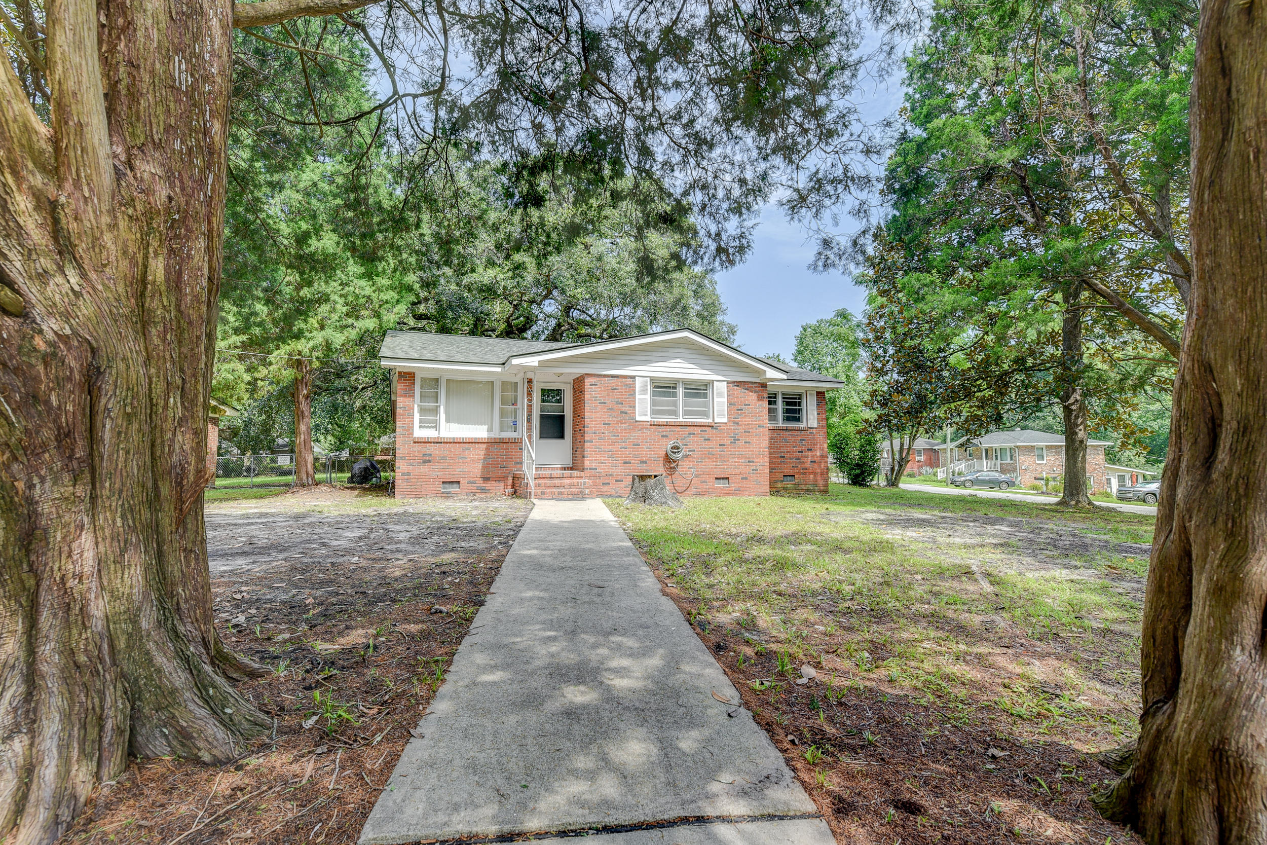 119 Robert Road Goose Creek, SC 29445 - Photo 8 of 29 DSC_1281_2_3