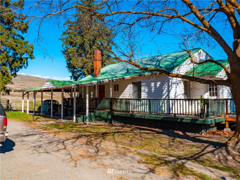 480 Green Lake Road Okanogan, WA 98840 - Photo 2 of 19 Gallery Image 2