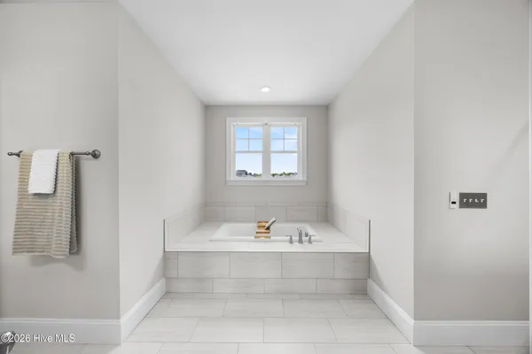 $649,900 | 2 Artisan Drive, Hampstead, NC 28443