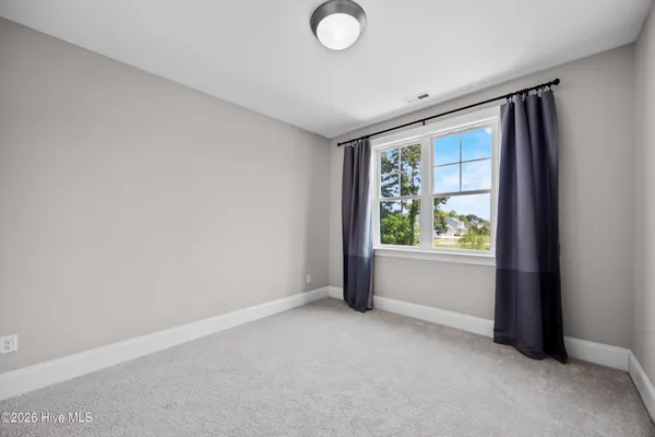 $649,900 | 2 Artisan Drive, Hampstead, NC 28443