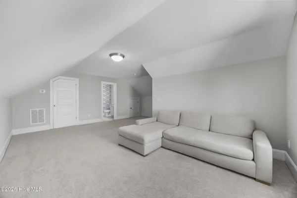 $649,900 | 2 Artisan Drive, Hampstead, NC 28443