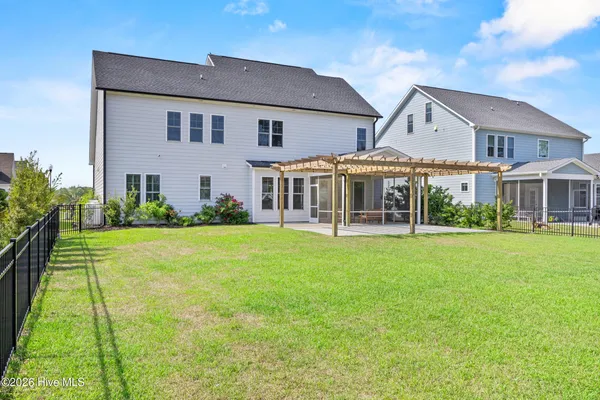 $649,900 | 2 Artisan Drive, Hampstead, NC 28443