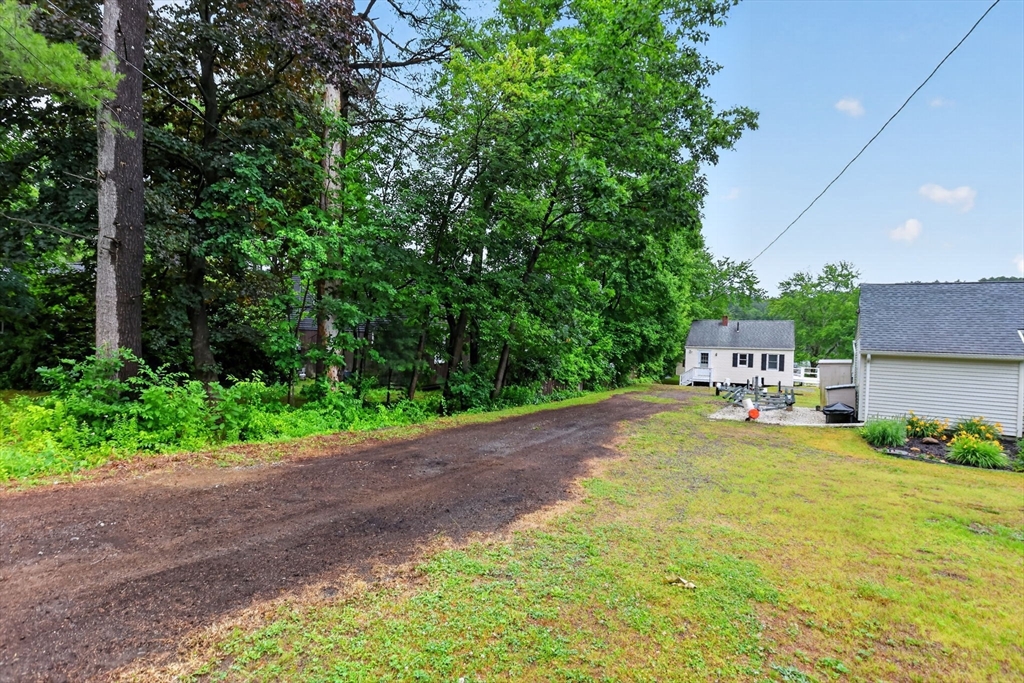15 Craig Road Holland, MA 01521 - Photo 10 of 42
