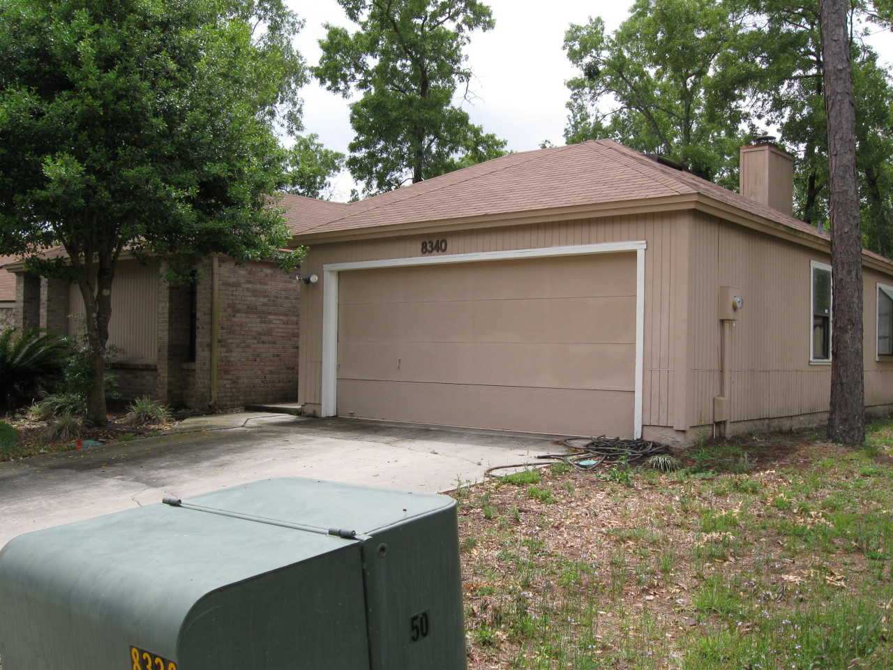 8340 Chason Road East Jacksonville, FL 32244 - Photo 3 of 17 Right Side