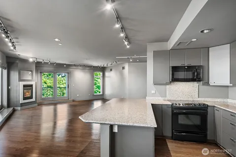 $1,750,000 | 745 Bellevue Avenue East, Unit 402, Seattle, WA 98102