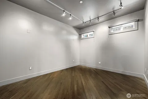 $1,750,000 | 745 Bellevue Avenue East, Unit 402, Seattle, WA 98102