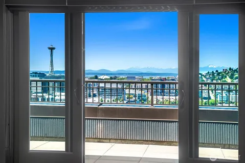 $1,750,000 | 745 Bellevue Avenue East, Unit 402, Seattle, WA 98102