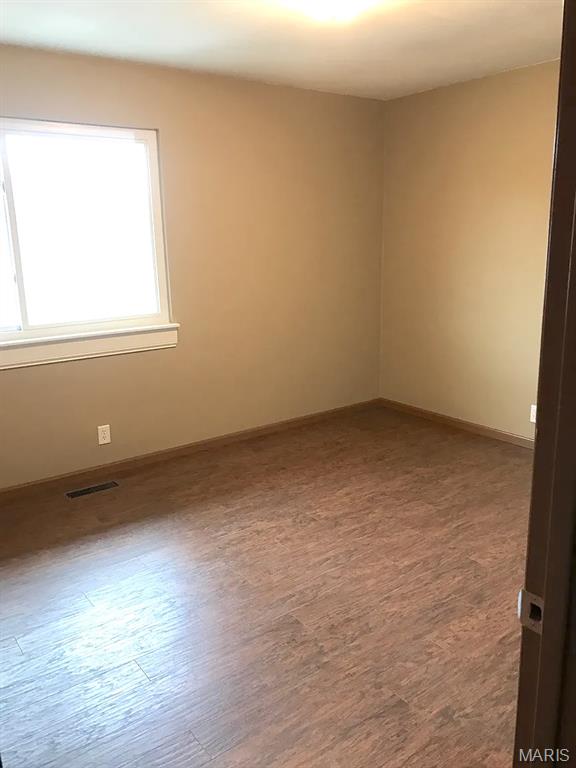 18 Sarpy Road, Unit B Belleville, IL 62221 - Photo 11 of 14